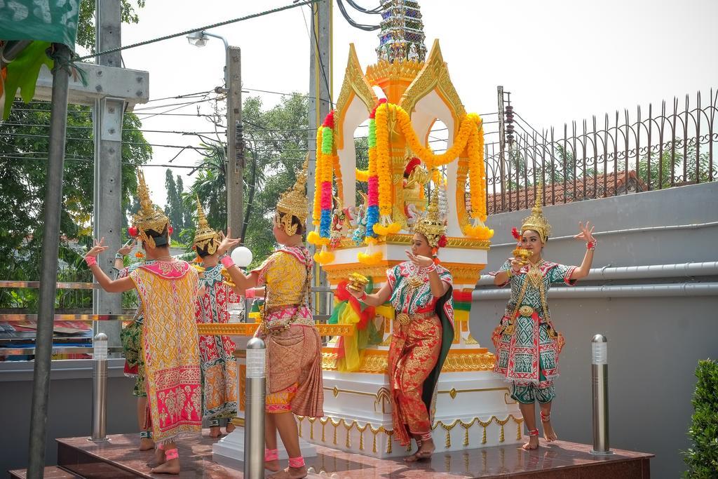 บี 32 อพาร์ตเมนต์ Aparthotel กรุงเทพมหานคร ภายนอก รูปภาพ