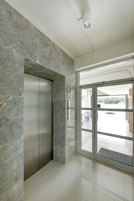 บี 32 อพาร์ตเมนต์ Aparthotel กรุงเทพมหานคร ภายนอก รูปภาพ